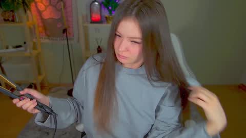 Emy online show from 5, 1, 2025