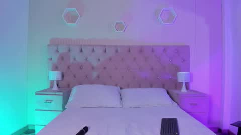 Agatha online show from 25, 9, 2025