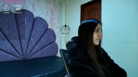 Snapshot of _alaia_collway_ chatting on 30, 5, 2026 Alaia online show from 30, 5, 2026