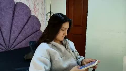Snapshot of _alaia_collway_ chatting on 20, 6, 2026 Alaia online show from 20, 6, 2026