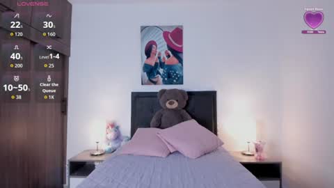 _alana_grey_ online show from 8, 7, 2026