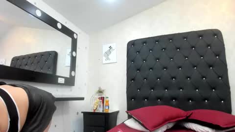 Snapshot of _alana_johnson chatting on 15, 3, 2026 _alana_johnson online show from 15, 3, 2026