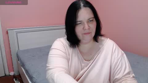 _alexandra_ray_ online show from 4, 10, 2025
