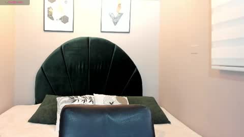    online show from 21, 7, 2026