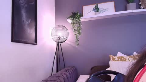  Alice  online show from 4, 2, 2025