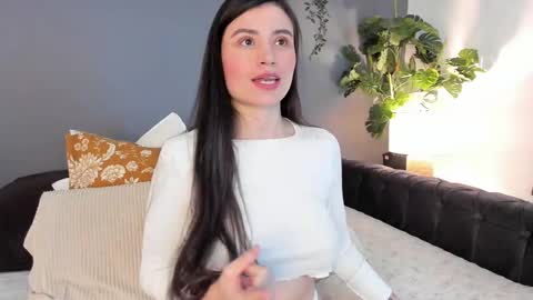  Alice  online show from 1, 3, 2025