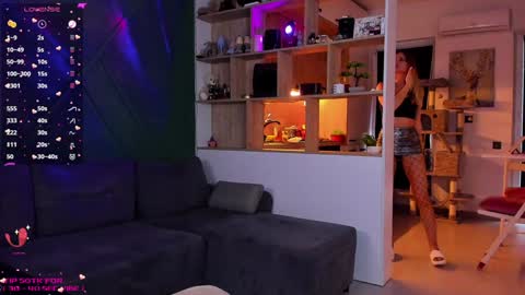 Snapshot of _alleyesonme chatting on 1, 2, 2025 Mia online show from 1, 2, 2025