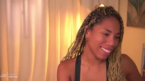 Snapshot of _angeleyes chatting on 3, 10, 2025 Angie -  online show from 3, 10, 2025