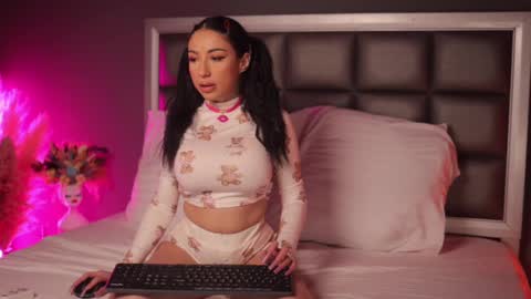 Anna online show from 9, 2, 2025