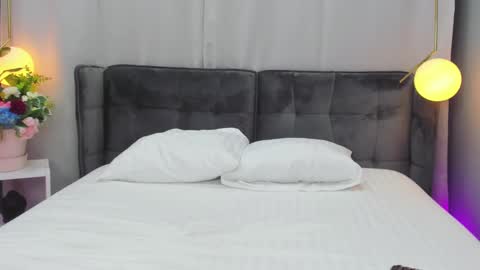 Anna online show from 4, 3, 2025