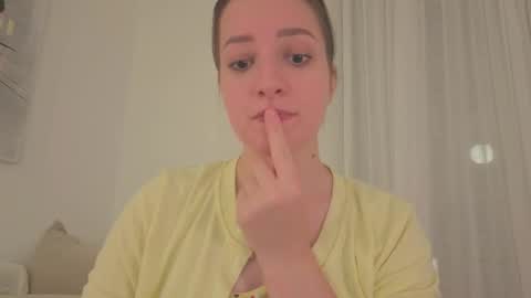 Snapshot of _annieone chatting on 24, 10, 2025 Anna online show from 24, 10, 2025