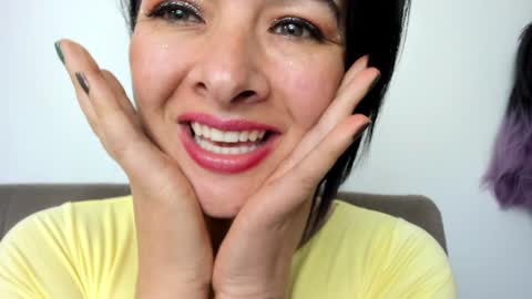 Snapshot of _antomouth_paradise chatting on 1, 1, 2025 antonia online show from 1, 1, 2025