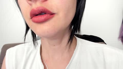 Snapshot of _antomouth_paradise chatting on 22, 1, 2025 antonia online show from 22, 1, 2025