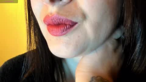 Snapshot of _antomouth_paradise chatting on 25, 10, 2025 antonia online show from 25, 10, 2025