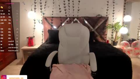 antonnela online show from 31, 10, 2025