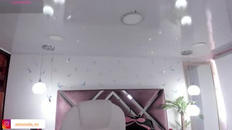 antonnela online show from 17, 12, 2025