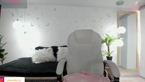 antonnela online show from 10, 3, 2026