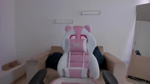 Snapshot of _april_smith_ chatting on 15, 11, 2025 online show from 15, 11, 2025