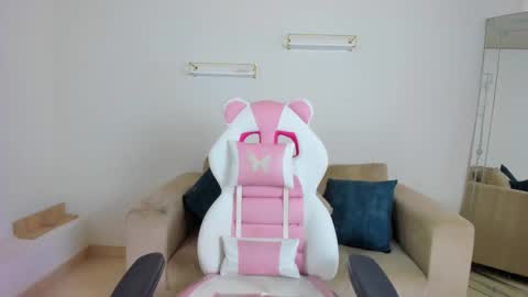 Snapshot of _april_smith_ chatting on 2, 2, 2026 online show from 2, 2, 2026