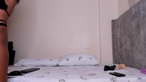 Ariah independent model online show from 10, 5, 2026