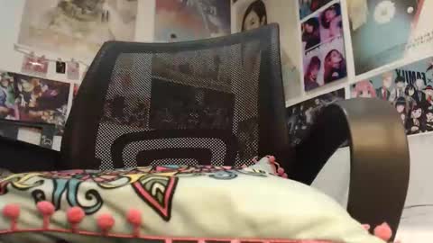 Snapshot of _ariana03_ chatting on 10, 1, 2025 Ariana online show from 10, 1, 2025