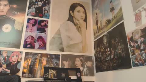 Snapshot of _ariana03_ chatting on 20, 11, 2025 Ariana online show from 20, 11, 2025