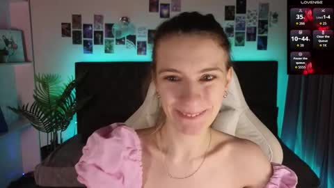 _ash_leyy_ online show from 18, 2, 2026