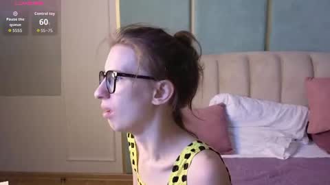_ash_leyy_ online show from 8, 8, 2026