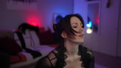 Lili online show from 9, 2, 2026