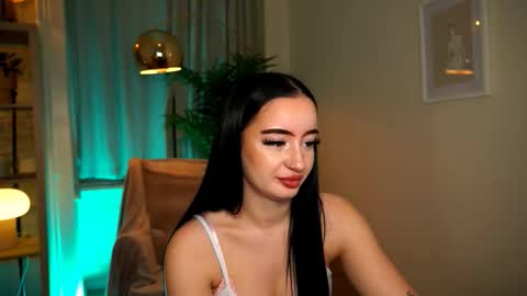 Snapshot of _blackpeaarl chatting on 20, 12, 2025 Pearl online show from 20, 12, 2025