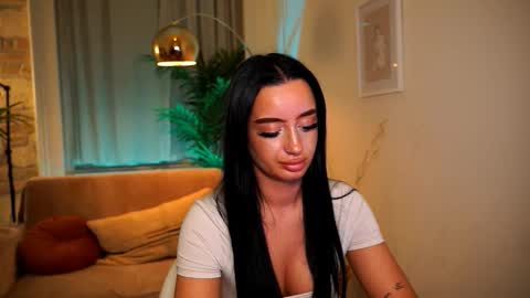 Snapshot of _blackpeaarl chatting on 10, 3, 2026 Pearl online show from 10, 3, 2026