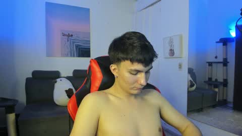 Snapshot of _blakee chatting on 17, 1, 2025 B L A K E online show from 17, 1, 2025