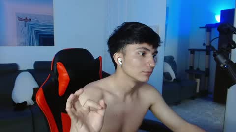 Snapshot of _blakee chatting on 5, 3, 2025 B L A K E online show from 5, 3, 2025