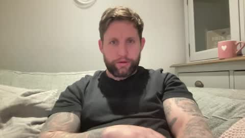 Snapshot of _british_hung_ chatting on 9, 1, 2025 UK BigThick Cock online show from 9, 1, 2025