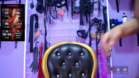 Snapshot of _candy_bdsm_ chatting on 27, 10, 2025 Bella online show from 27, 10, 2025