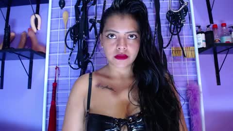 Snapshot of _candy_bdsm_ chatting on 11, 4, 2026 Bella online show from 11, 4, 2026