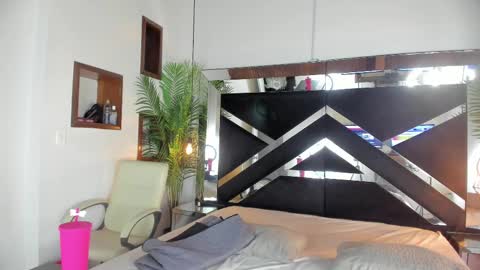 Snapshot of _candy_sweet chatting on 20, 10, 2025 Candy online show from 20, 10, 2025