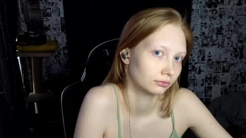 Snapshot of _caramel_milk_ chatting on 29, 5, 2026 Merlizz online show from 29, 5, 2026