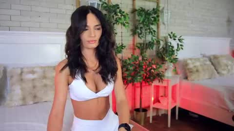 _carlawhite_ online show from 19, 6, 2026