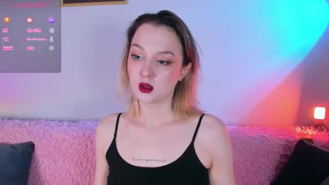 Snapshot of _ccrystaa_ chatting on 7, 11, 2025 Christina Chris online show from 7, 11, 2025