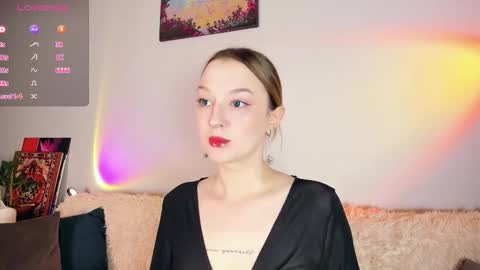 Snapshot of _ccrystaa_ chatting on 23, 11, 2025 Christina Chris online show from 23, 11, 2025