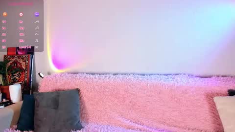 Snapshot of _ccrystaa_ chatting on 30, 11, 2025 Christina Chris online show from 30, 11, 2025