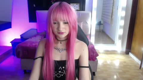 _charlotte_collins_ online show from 28, 4, 2026