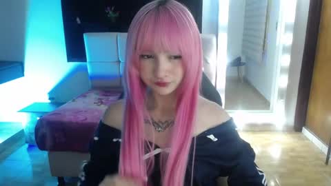 _charlotte_collins_ online show from 1, 5, 2026