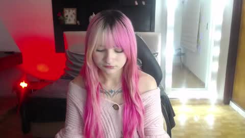 _charlotte_collins_ online show from 3, 7, 2026