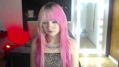 _charlotte_collins_ online show from 9, 7, 2026