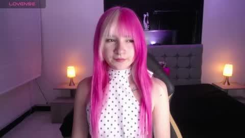 _charlotte_collins_ online show from 25, 7, 2026