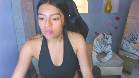 _charlottee_b online show from 27, 5, 2026