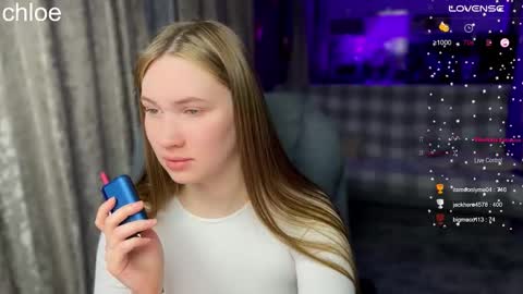 Snapshot of _chloe_miller_ chatting on 6, 11, 2025 _chloe_miller_ online show from 6, 11, 2025