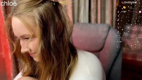 Snapshot of _chloe_miller_ chatting on 21, 11, 2025 _chloe_miller_ online show from 21, 11, 2025